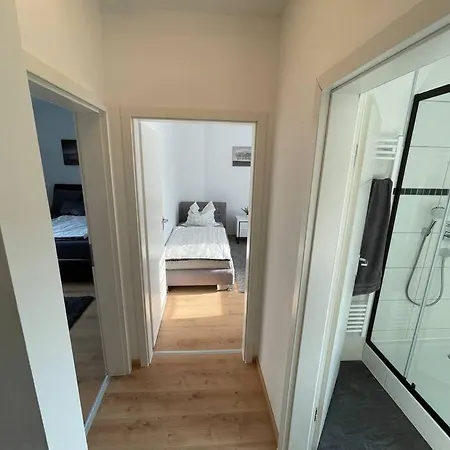 Schoenes Reihenhaus Mit Garten Vakantiehuis