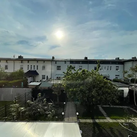Schoenes Reihenhaus Mit Garten * Magdeburg