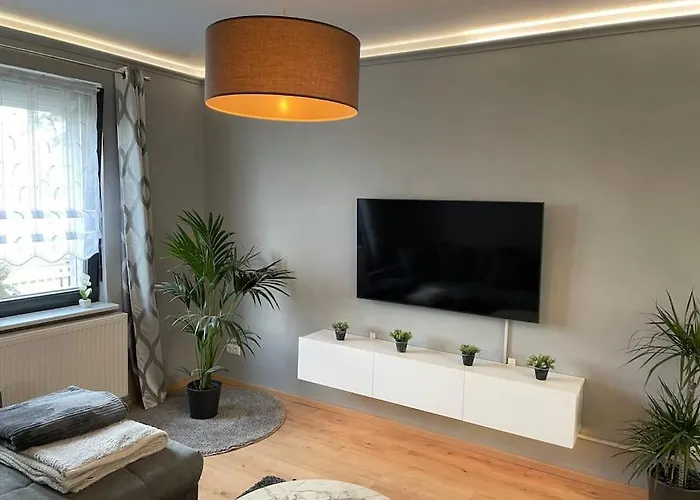 Schoenes Reihenhaus Mit Garten * Maagdenburg